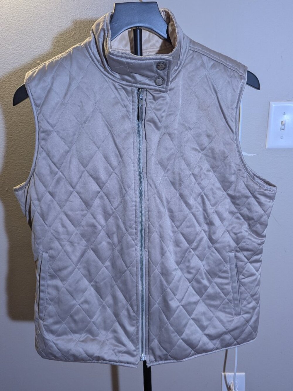 Ralph Lauren Silver & Cream Colored Reversible Quilted Vest